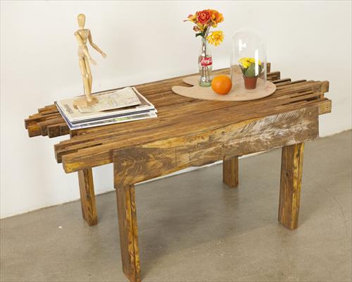beautiful pallet shelf