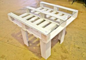 wooden recycled pallet table